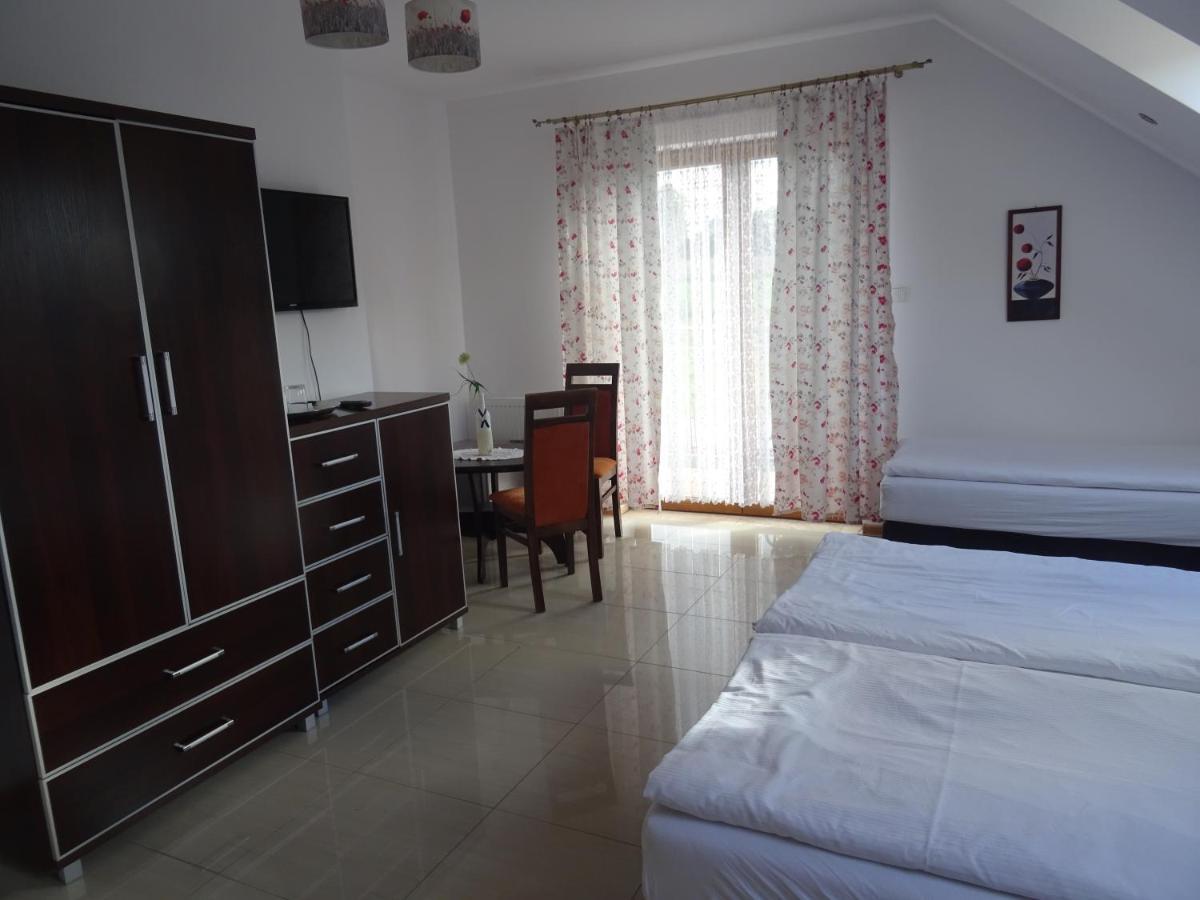 Gosciniec Klejnot Hotel Borowo Luaran gambar